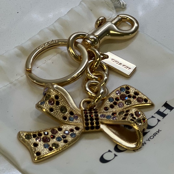 Coach NEW in Original Pouch - now with swavorski crystals key chain - Picture 3 of 4